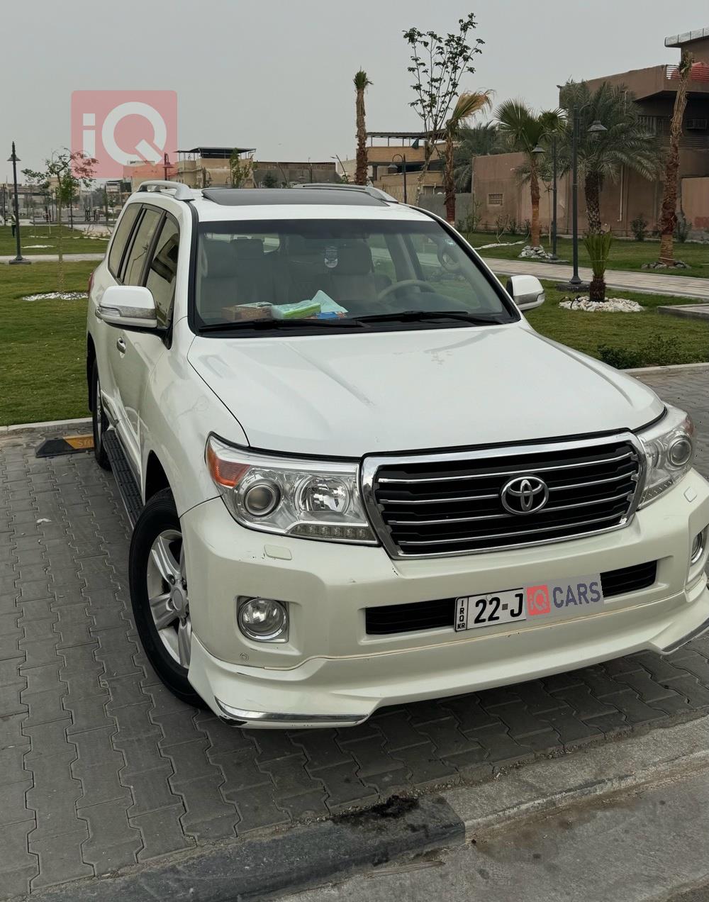 تۆیۆتا لاند کروزەر